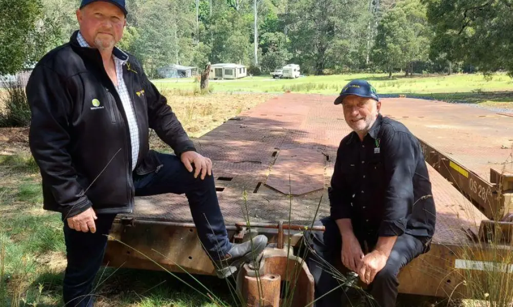 TasRail CEO Steven Dietrich with Wings Wildlife Park team member